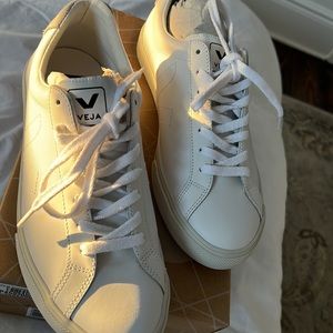 Veja Women’s Esplar Low Top Sneakers